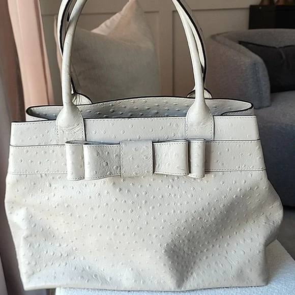KATE SPADE Elegant Cream Handbag - Picture 4 of 11